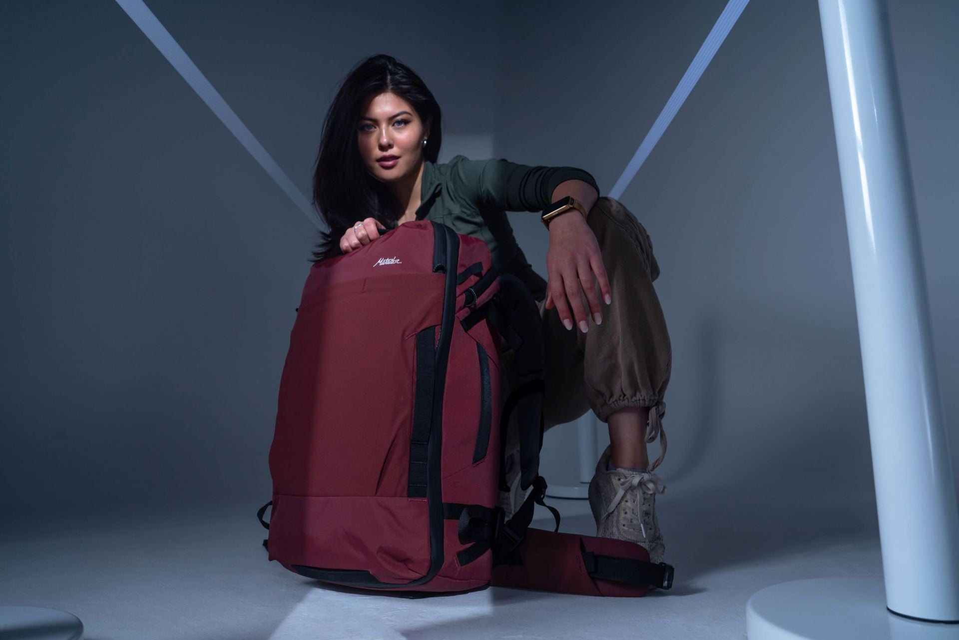 Matador GlobeRider35 Travel Backpack (garnet) - Handgepäckkonformer Rucksack für Weltreisen (35 liter) von Matador