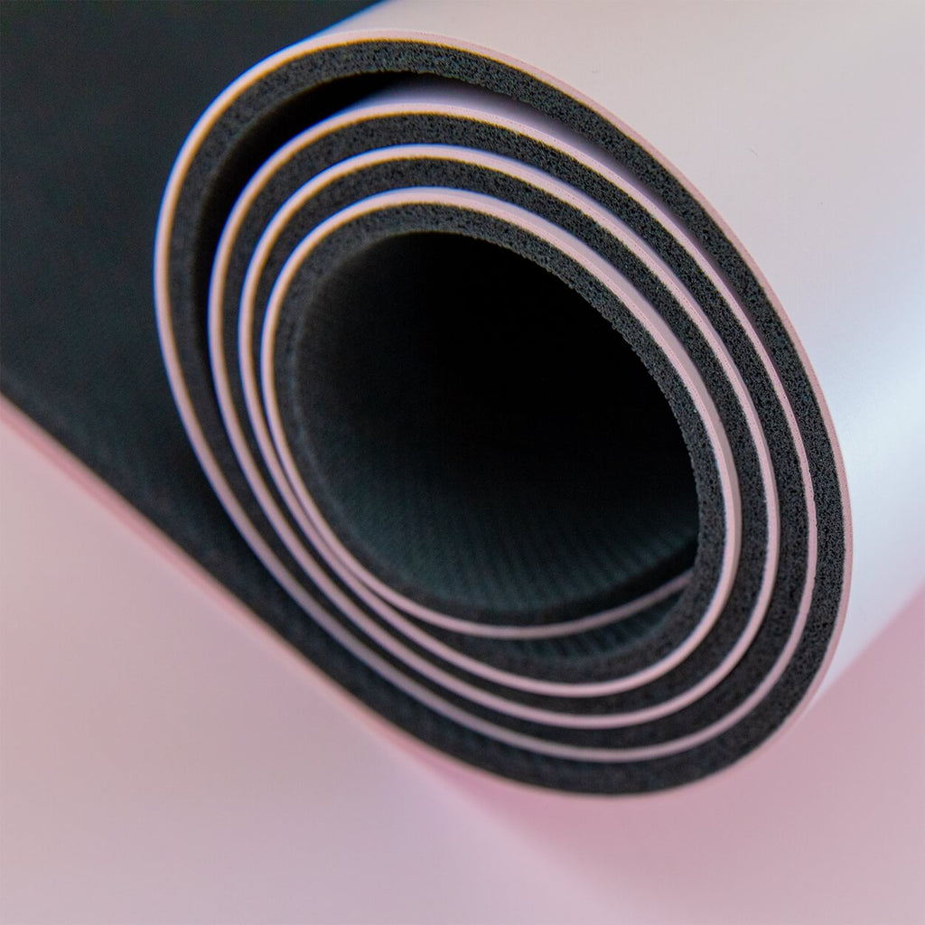 Non-slip yoga mat: Japanese grip for perfect traction