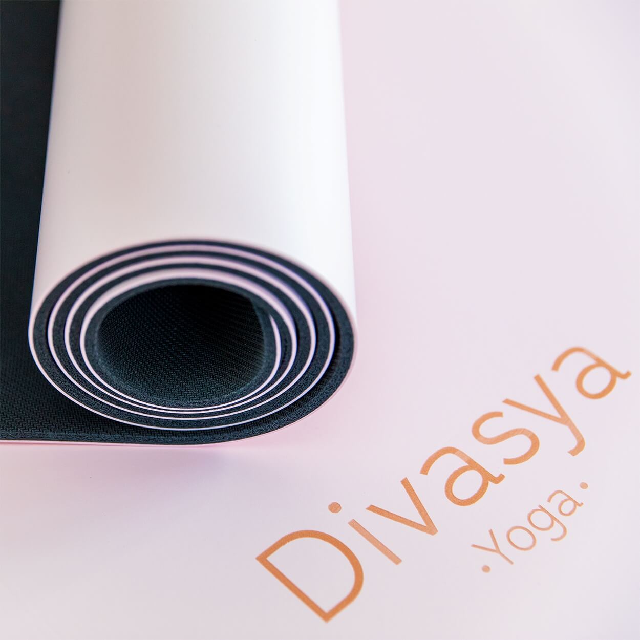 Non-slip yoga mat: Japanese grip for perfect traction