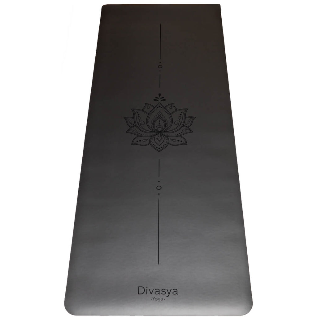 Non-slip yoga mat: Japanese grip for perfect traction